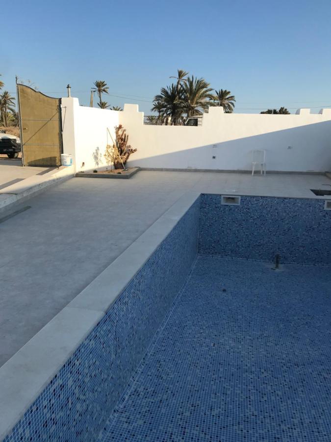 Dhiefa Avec Piscine * Temlale