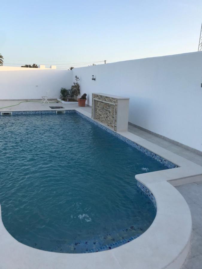 Vakantiehuis Dhiefa Avec Piscine